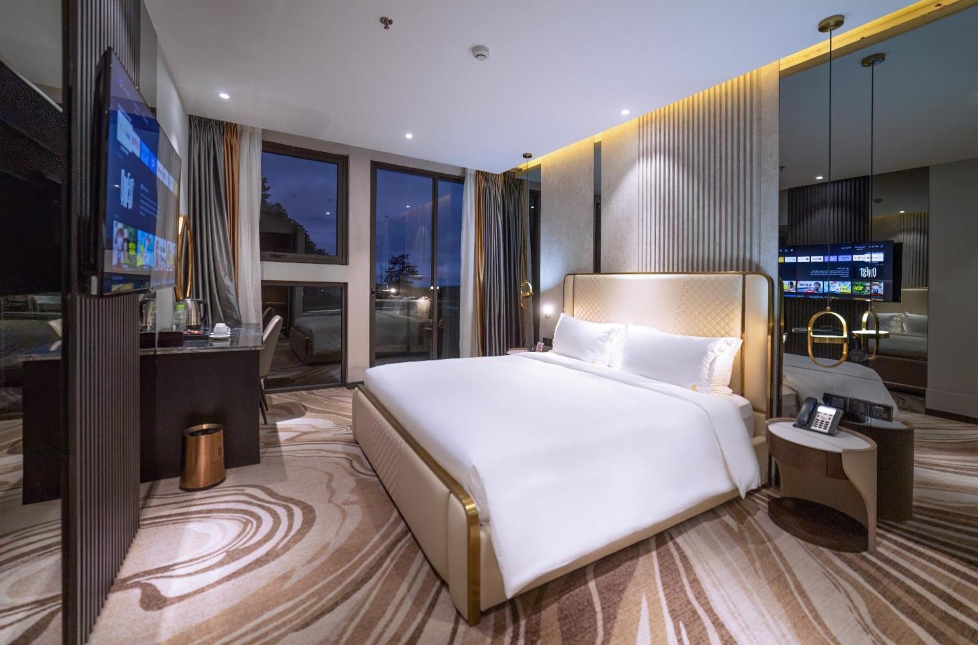 New Century Dalat Hotel Eksteriør billede