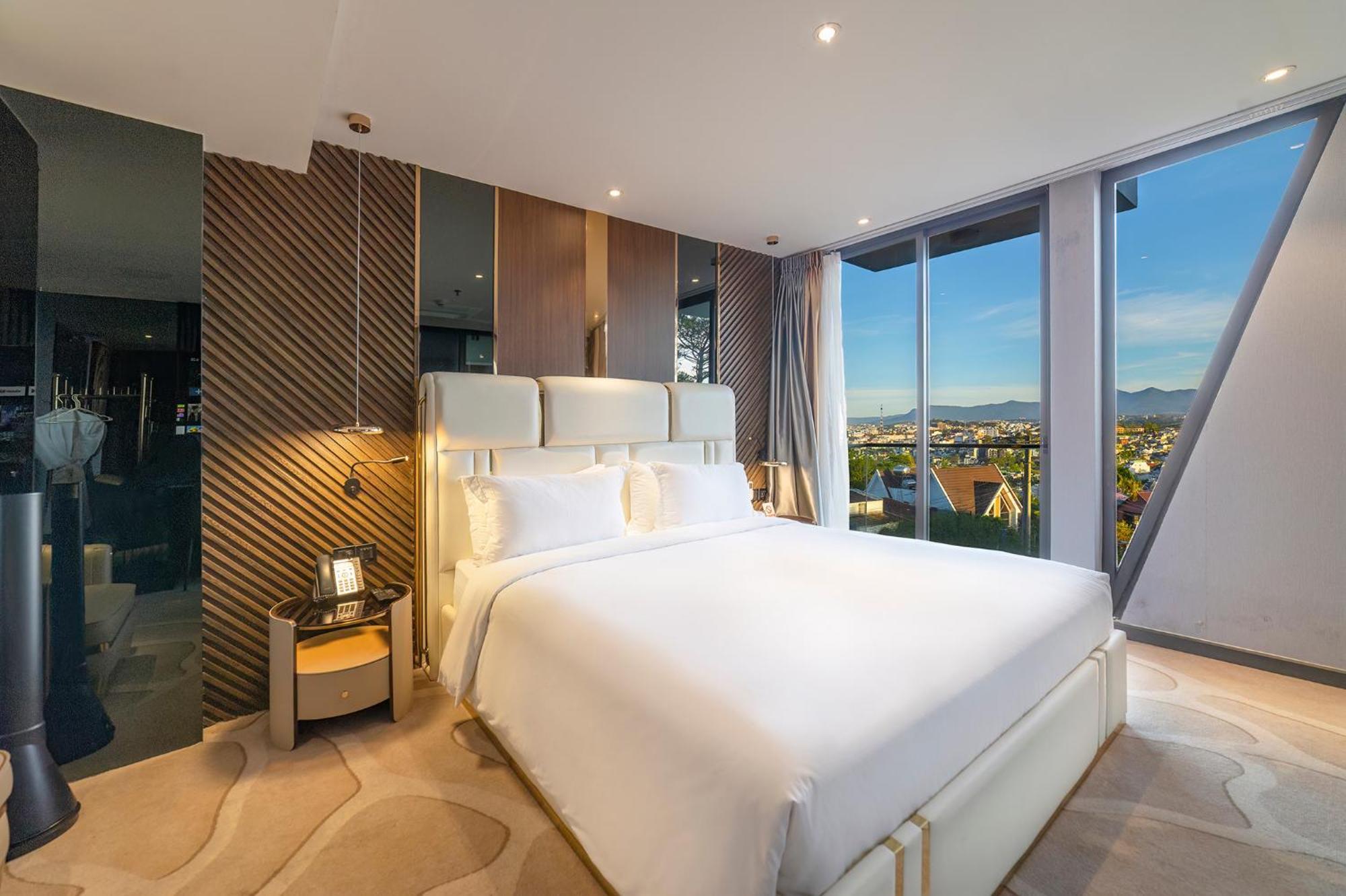 New Century Dalat Hotel Eksteriør billede