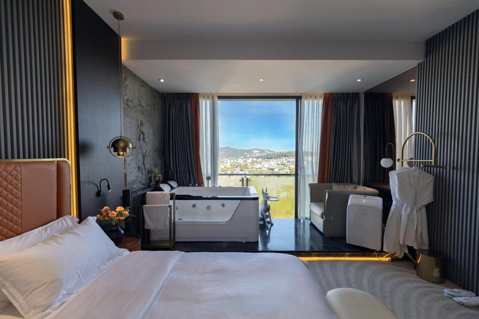 New Century Dalat Hotel Eksteriør billede